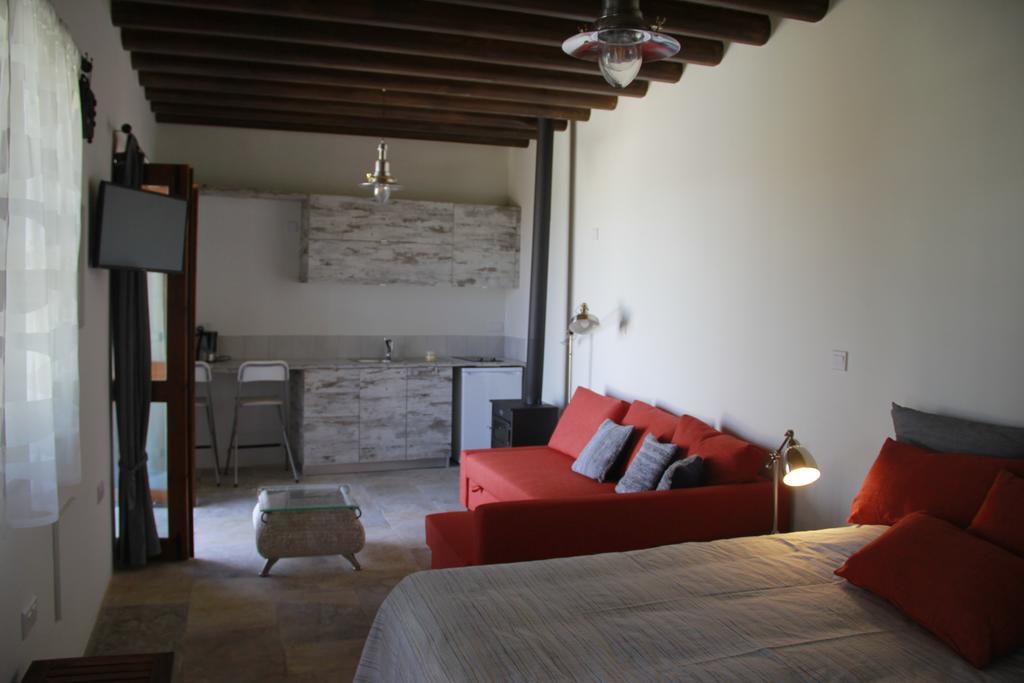 Marmaras Hotel Lysos Bagian luar foto